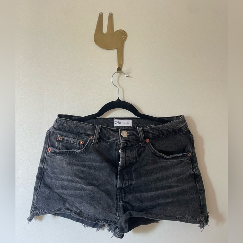 Zara Black Jean Shorts High-Waisted Distressed